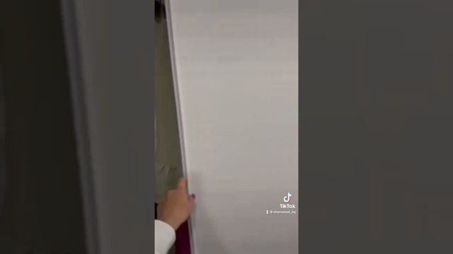 Реечные двери для белой гардеробной #гардеробная #design #мебельминск #мебельназаказ #interior смотреть онлайн