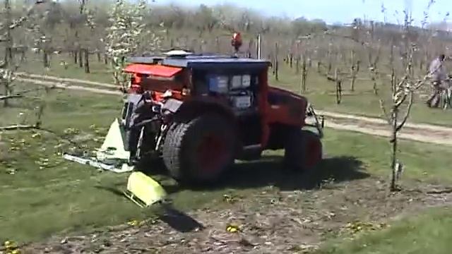 Hako in the orchard with sprayer emulation 2 смотреть онлайн