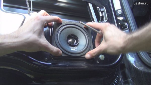Установка динамиков в двери УАЗ Патриот