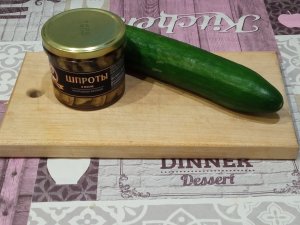Салат со шпротами