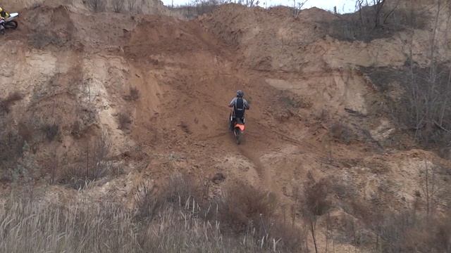 Эндуро покатуха Карьер. смотреть онлайн