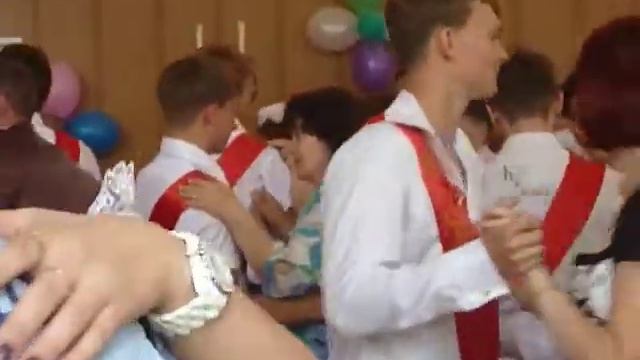 Последний звонок. Гимназия 231.Вальс с учителями. смотреть онлайн