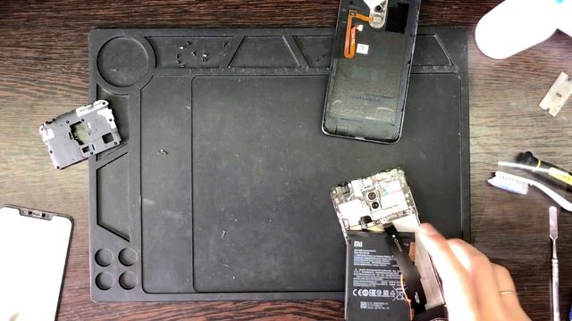 Разбит Дисплей POCOPHONE F1 - Xiaomi Быстрая Замена Экрана смотреть онлайн