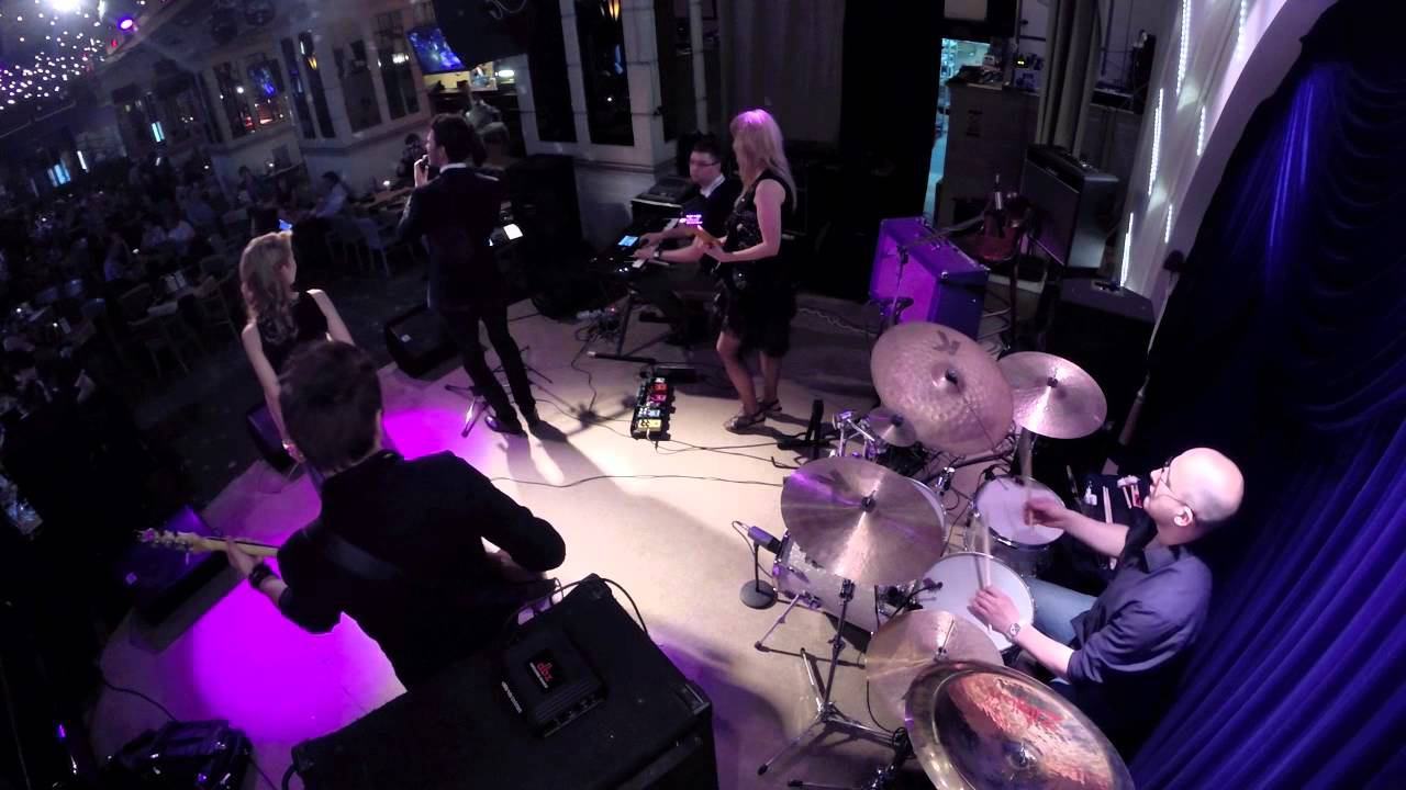 "Park Avenue" This Masquerade смотреть онлайн