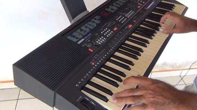 My Life Played on PSR 500 смотреть онлайн