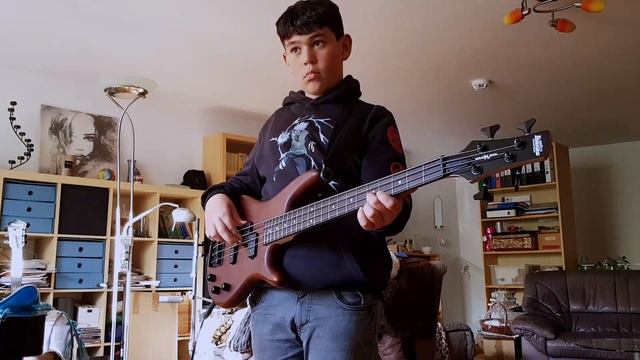 Talking Heads: Psycho Killer (Bass Cover) - Jakob lernt Baß! смотреть онлайн