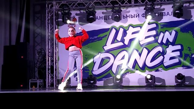 Dancehall--- Abusada смотреть онлайн