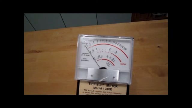 TRIFIELD 100XE ELF ElectroMagnetic Radiation (EMF/EMR) Meter Video Review