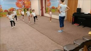 Упражнение цапля и лягушата. дети 3-4 года