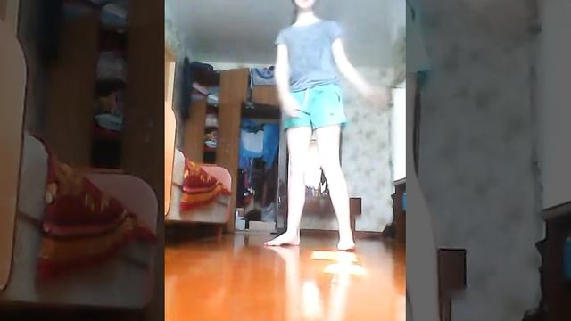 ?DW? Растяжка: мостик: махи! смотреть онлайн