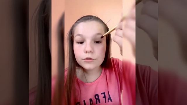 Легкий макияж, если ты подросток смотреть онлайн