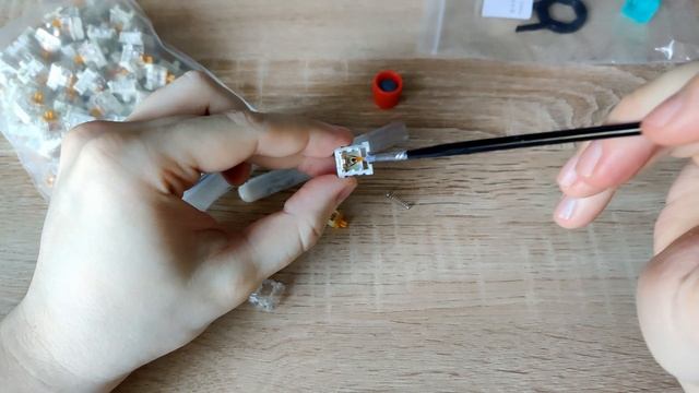 СМАЗЫВАЕМ КЛИКАЮЩИЕ СВИТЧИ // Моя новая кастомная клавиатура // Серия №1