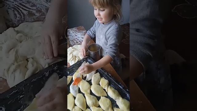 Печемо Пироги . смотреть онлайн