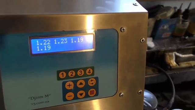 Слабая искра.Очиститель контактов ЛАВР. Чистка форсунок МЛ 101 .Троит на холодную. смотреть онлайн