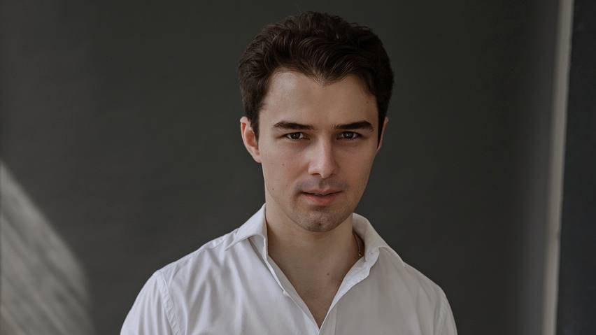 Визитка Ильи Клычева (2024г.) смотреть онлайн