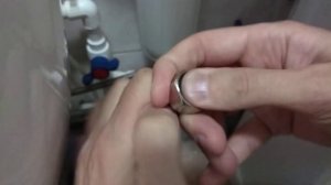 Как устранить протечку воды если по подводящему шлангу капает