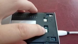 power bank не заряжается перестал заряжать телефон