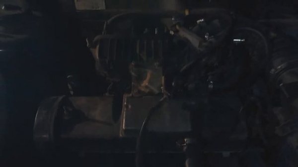 8 valve engine, valve is clamped