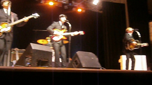 The Beatles At Caird Hall Dundee смотреть онлайн