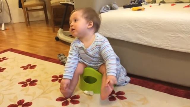 Даня на горшке 28-04-2015 смотреть онлайн