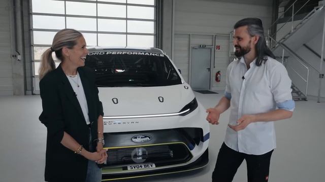 FORD PRO ELECTRIC SUPERVAN: Is the FASTEST Electric Van in The World? смотреть онлайн