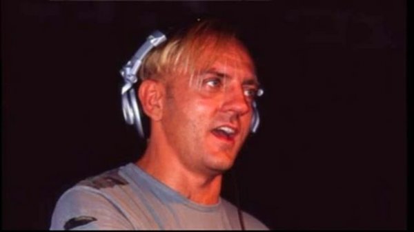 Sven Vath at Ambasada Gavioli master mix 1995