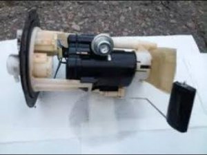 Hyundai Getz 1.4 GLS.Замена топливного фильтра.В подробностях!!!))))