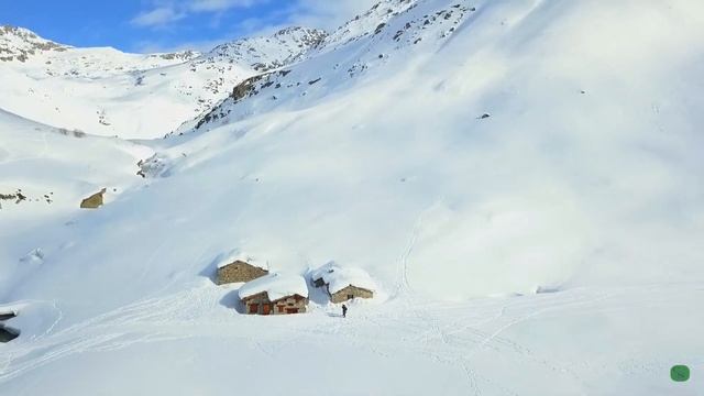 bessans en hiver, vue du ciel avec un drone смотреть онлайн