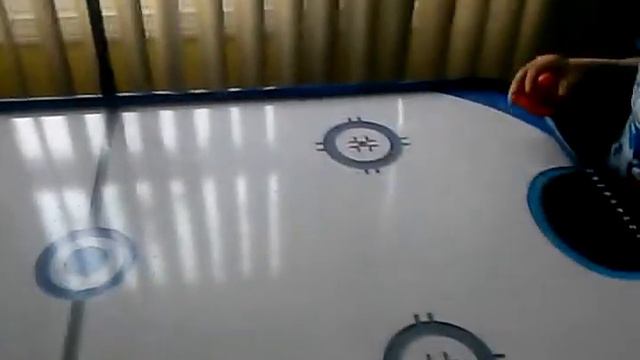 How to play air hockey смотреть онлайн