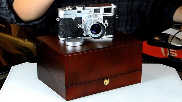 Leica M6J Chrome Camera Outfit +50mm F2.8 +Box смотреть онлайн