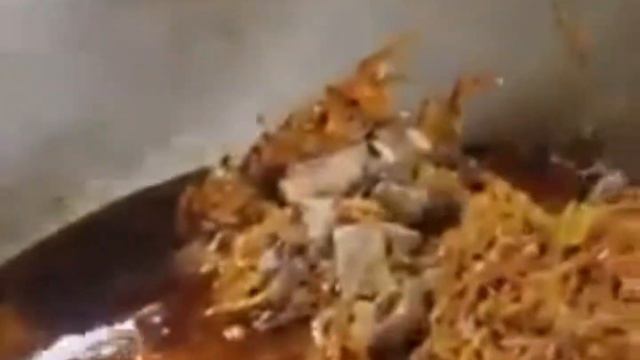 Самаркандский плов с обенность плова по-самаркандски в том, что при подаче его не перемешивают смотреть онлайн