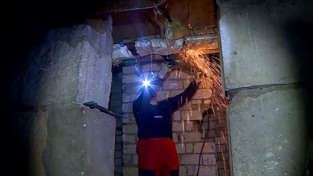 Домоуправляющие компании пяти районов города меняют розливы горячего водоснабжения в домах