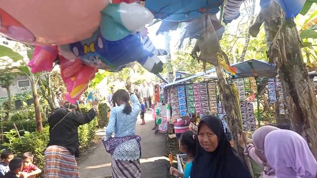 traditions with Sundanese customs at weddings in West Java, Indonesia part1 смотреть онлайн