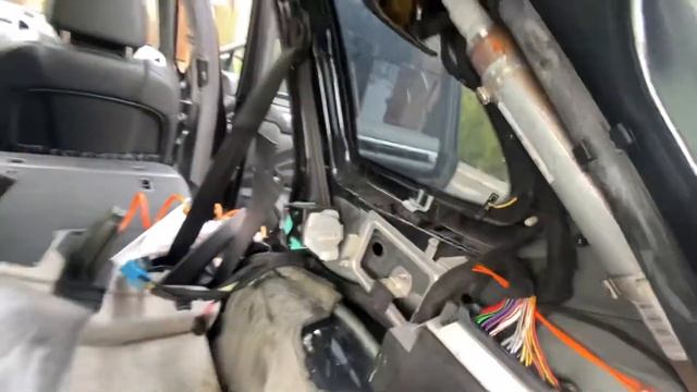 Porsche Cayenne 958 пропадает звук и где стоит штатный усилитель звука Bose. Попадает вода. смотреть онлайн