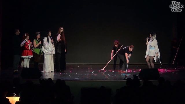 ВЕДУЩИЕ 3 [AniCon XMAS 22 (18.12.2022)] смотреть онлайн