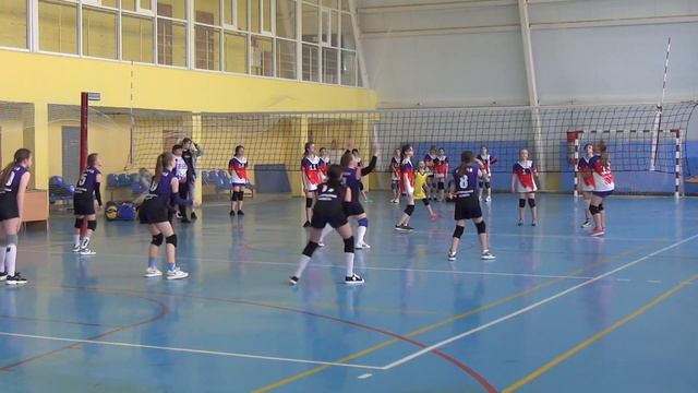 первая игра на открытом турнире г Новый Оскол. игра Старый Оскол "Молодость" - Короча "ДЮСШ" 1:3 . смотреть онлайн