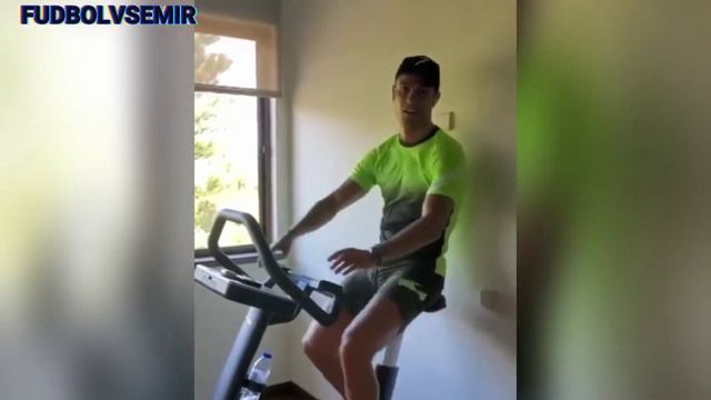 (Кто Лучше) Криштиану Раналдо или Лиё Месси смотреть онлайн