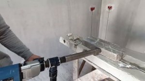 Бурим армированный монолит новой алмазной дрелью с микроударом Es DC 1006 корейского производства.