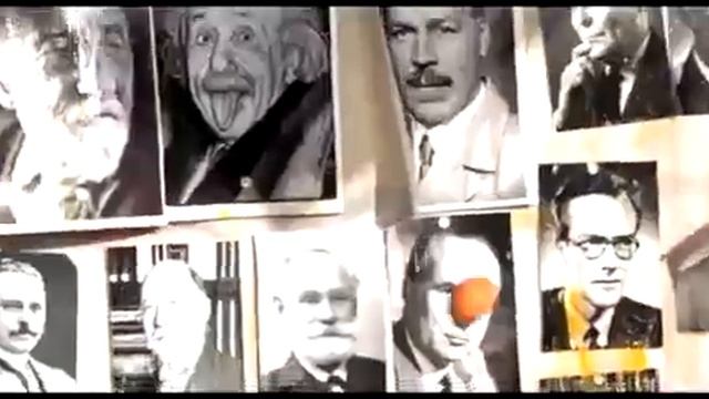 Магазин Стерлигова. Закидывание портретов ученых. смотреть онлайн