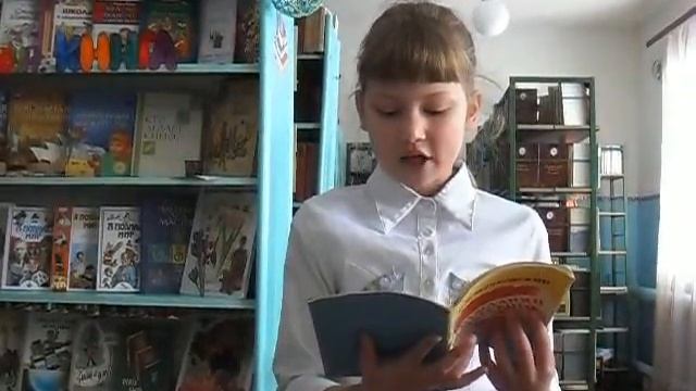 Страна читающая — Дарина Короткова читает произведение «Рассказ» В. В. Маяковского смотреть онлайн