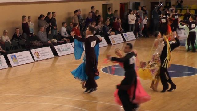 1\4 Квикстеп смотреть онлайн