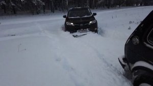 ПРОБНЫЙ ВЫЕЗД, Toyota RAV4 & Lada Niva 4x4, Nissan Patrol Y62 пробивают маршрут по глубокому снегу.