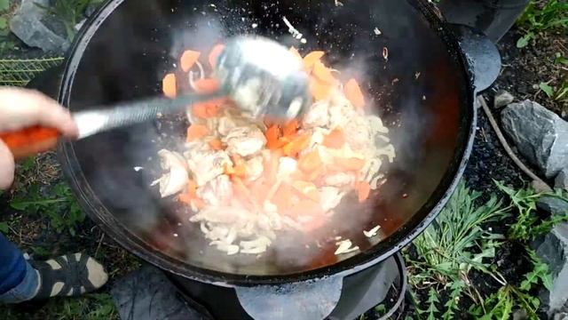 Готовим дома - в казане гречку с курицей с отличной приправой. смотреть онлайн