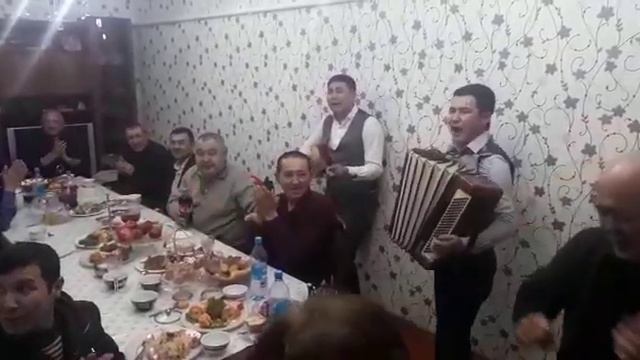 Той Той Той.(3) смотреть онлайн