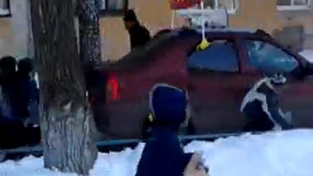 Прогулка по родному городу! смотреть онлайн