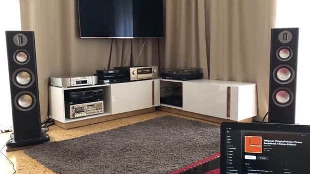 Accuphase E470 Monitor Audio Platinum 200