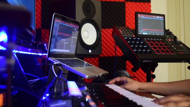 AKAI MPC X BEAT MAKING VIDEO USING URBAN ROULETTE EXPANSION PACK смотреть онлайн