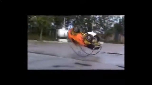 Трюк класс! Кувырок на автомобиле! смотреть онлайн