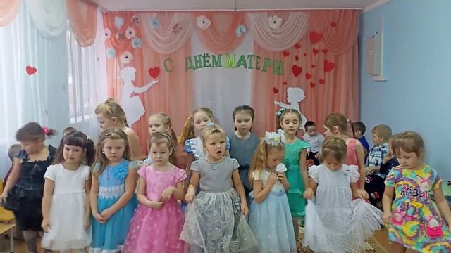 Песня "Я на мамочку похожей быть хочу" смотреть онлайн