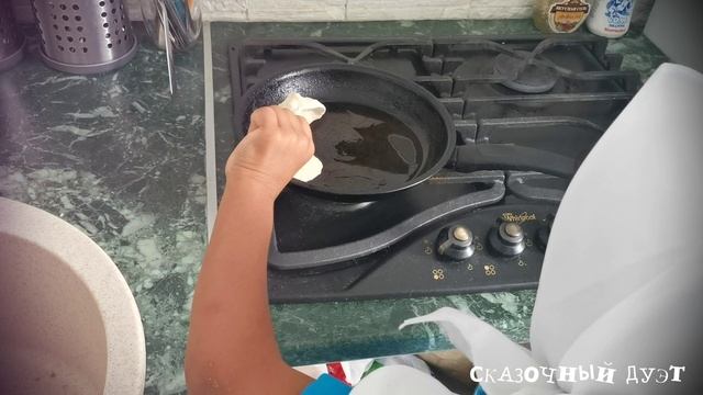 Маша и медведь. Оладушки. Готовим с детьми.